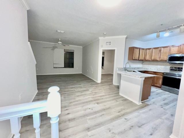 Image 58 of 100 For 6125 Metrowest Boulevard 102