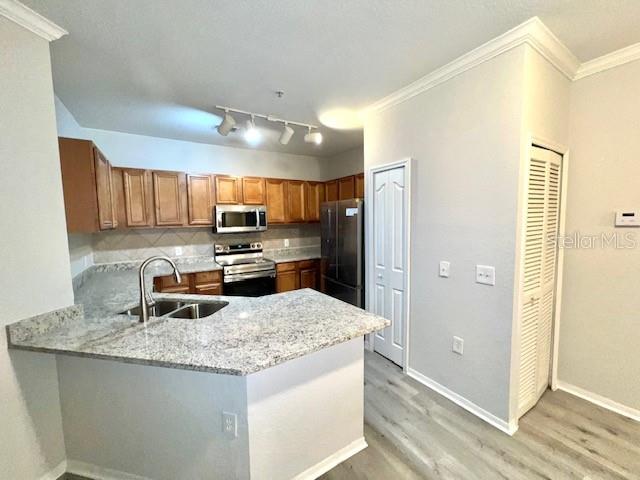Image 60 of 100 For 6125 Metrowest Boulevard 102