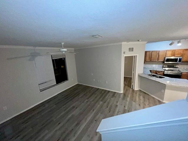 Image 88 of 100 For 6125 Metrowest Boulevard 102
