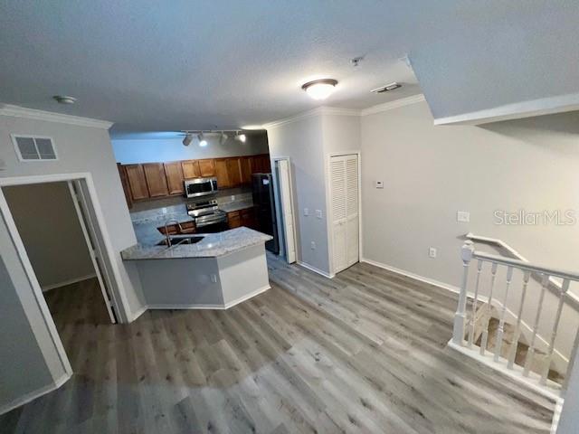Image 89 of 100 For 6125 Metrowest Boulevard 102