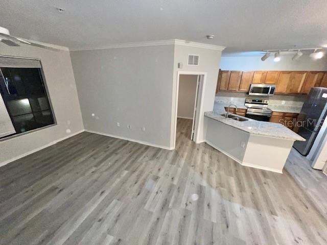 Image 91 of 100 For 6125 Metrowest Boulevard 102