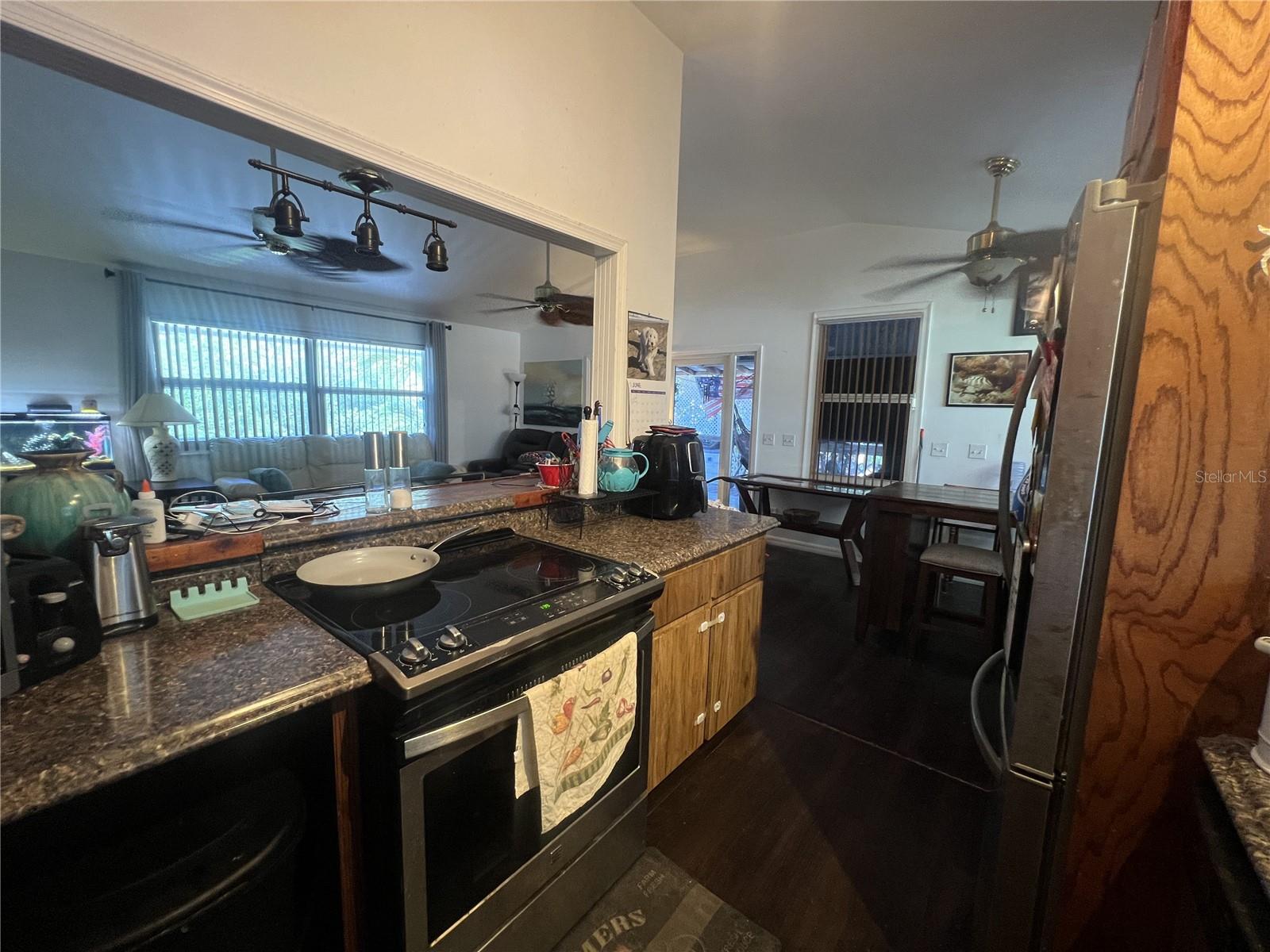 Image 16 of 39 For 3767 Hibiscus Street