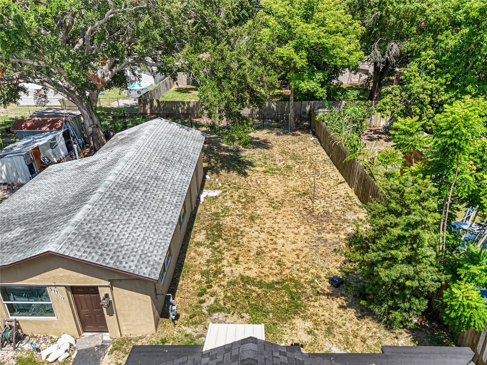 Image 2 of 27 For 517 Oak Street