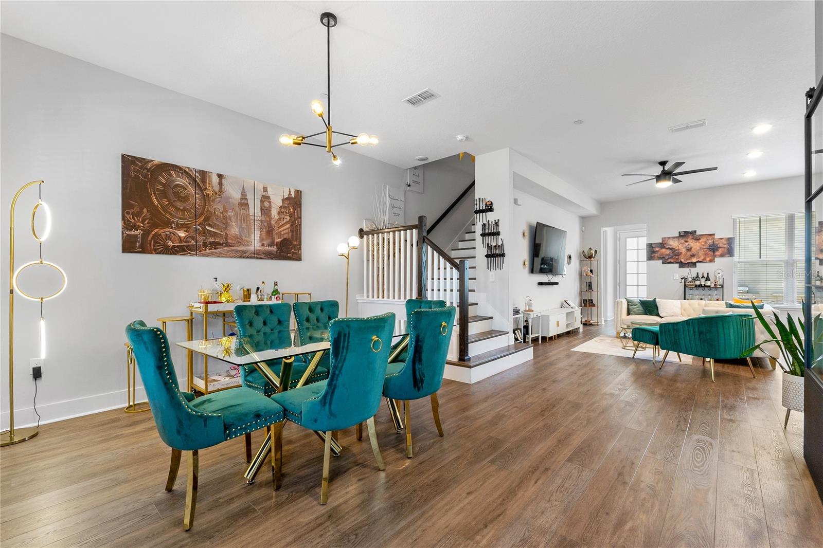 Image 10 of 49 For 8427 Modiano Street
