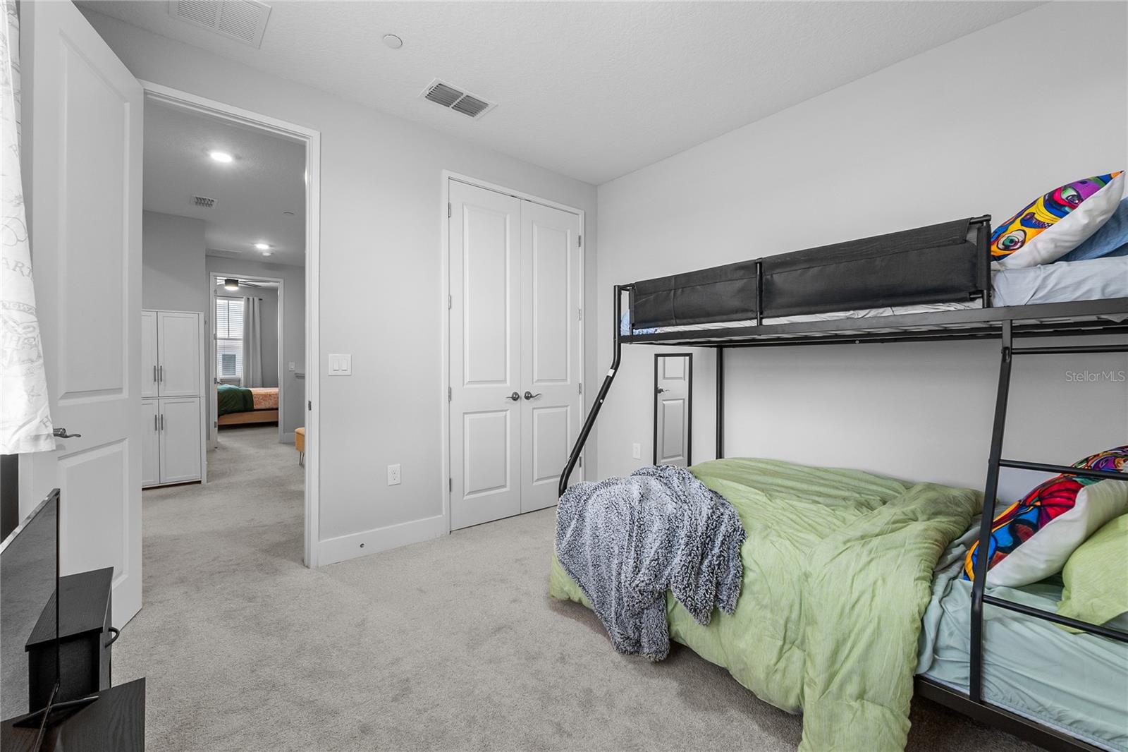 Image 34 of 49 For 8427 Modiano Street