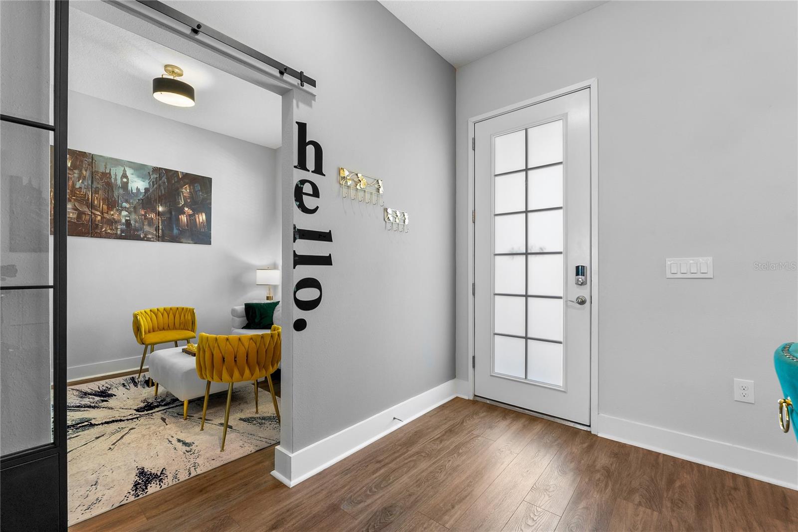 Image 4 of 49 For 8427 Modiano Street