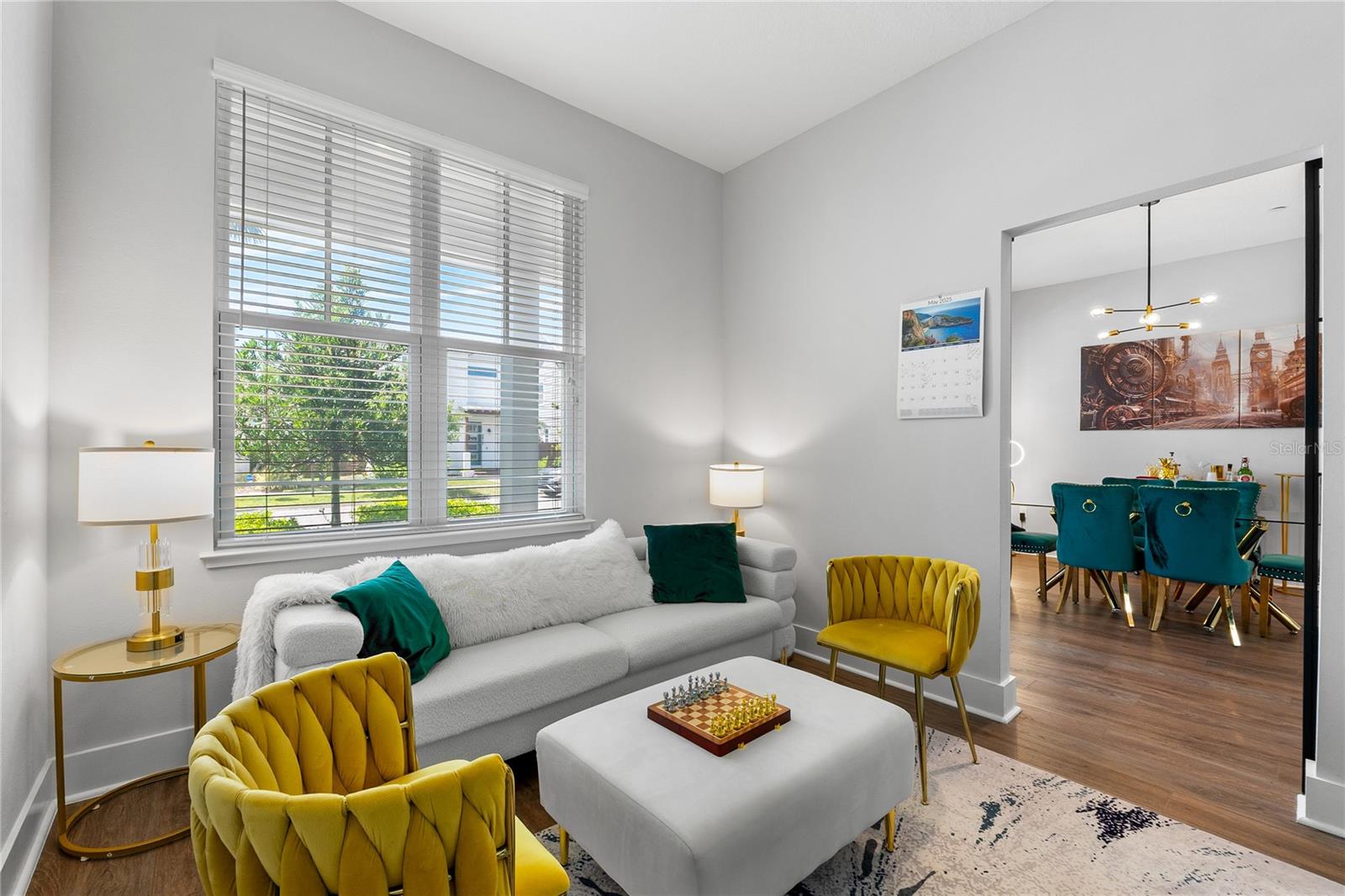Image 5 of 49 For 8427 Modiano Street