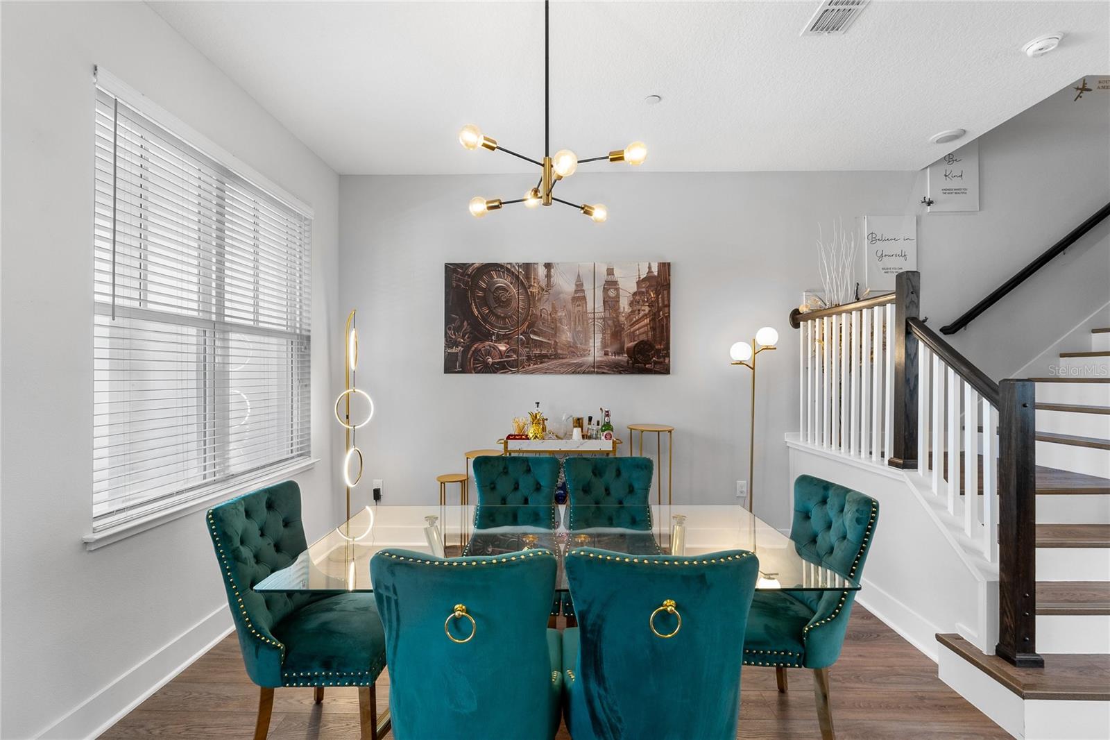 Image 9 of 49 For 8427 Modiano Street