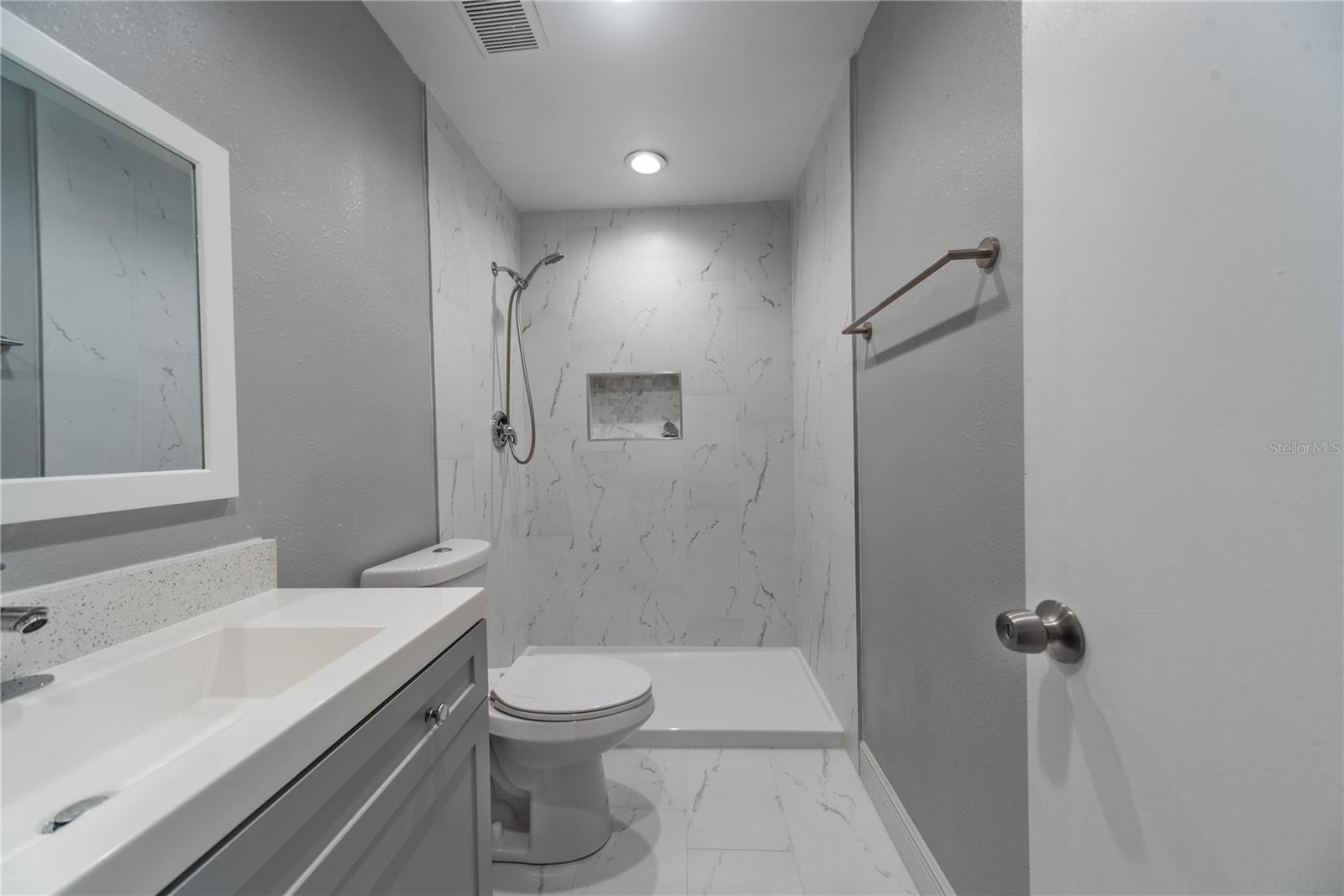 Image 15 of 22 For 1184 Calanda Avenue