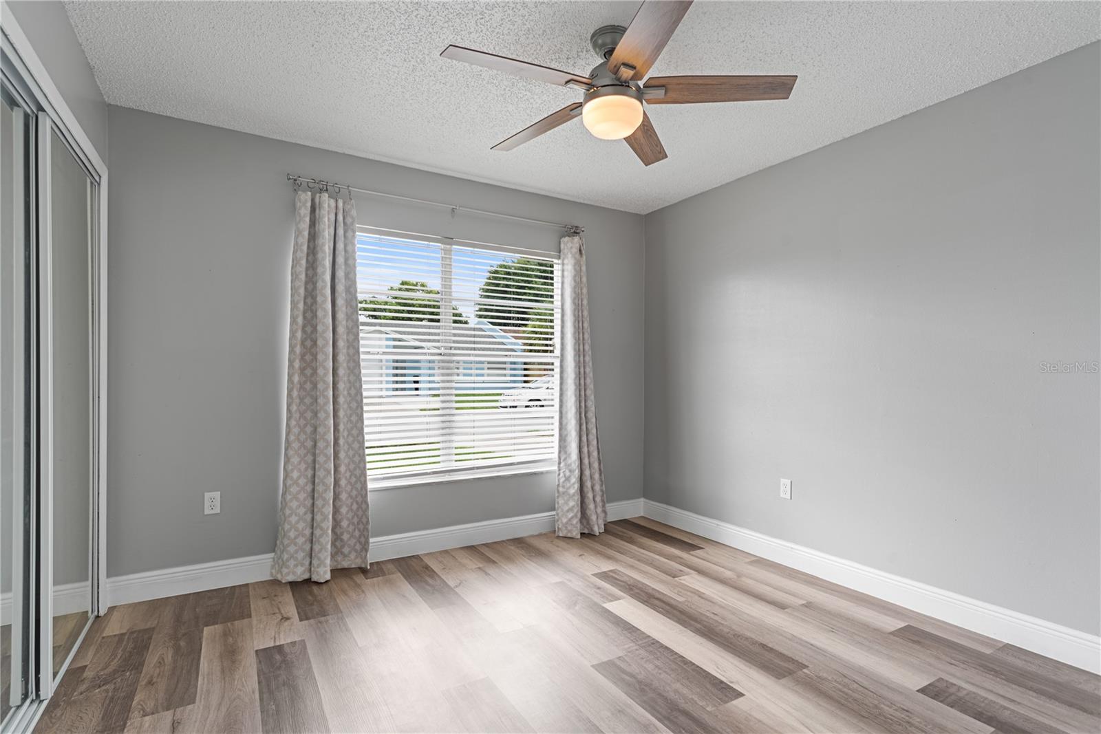 Image 17 of 22 For 1184 Calanda Avenue