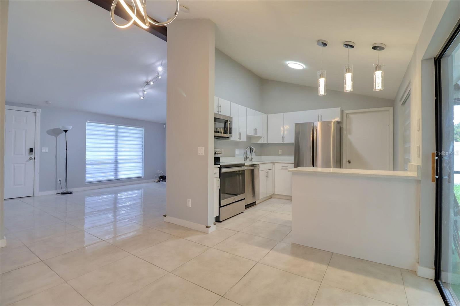 Image 11 of 39 For 9516 Woodborough Court