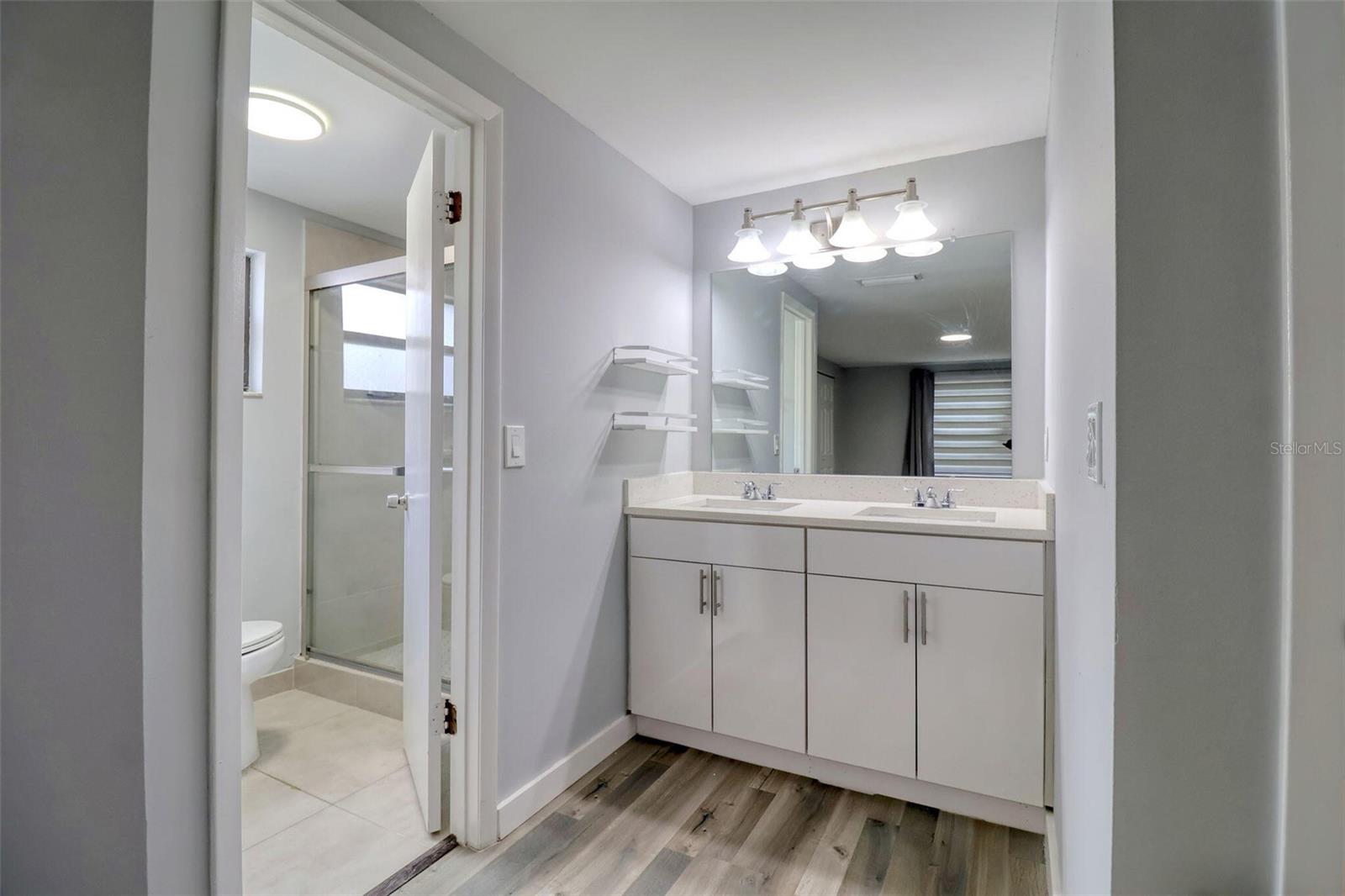 Image 18 of 39 For 9516 Woodborough Court