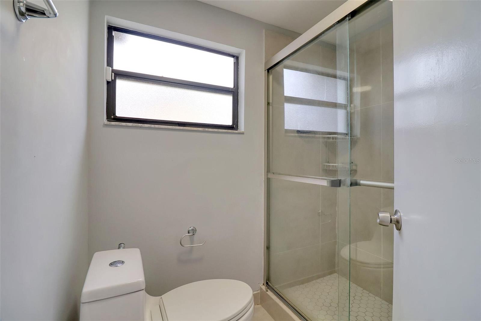 Image 20 of 39 For 9516 Woodborough Court