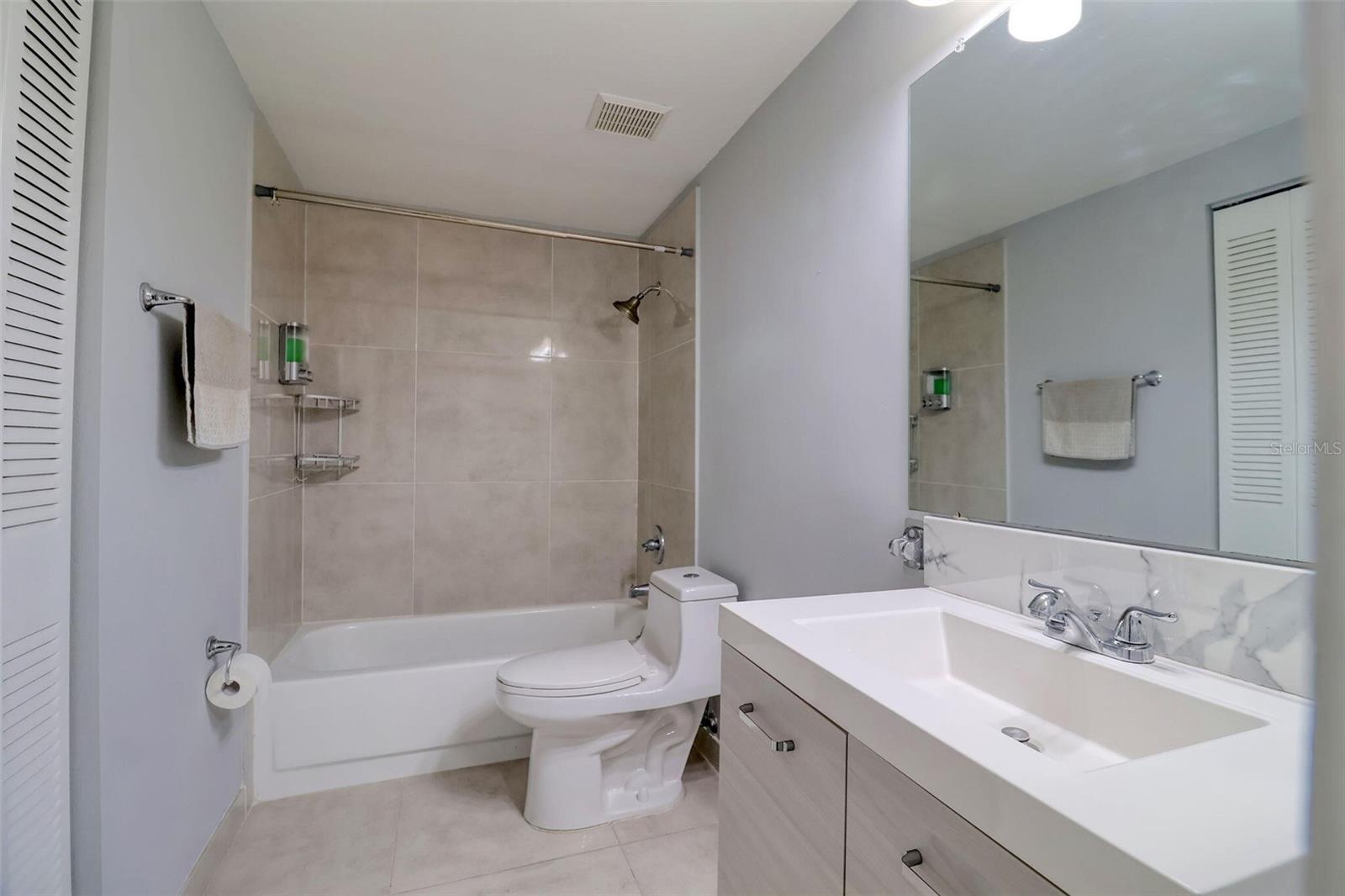 Image 23 of 39 For 9516 Woodborough Court