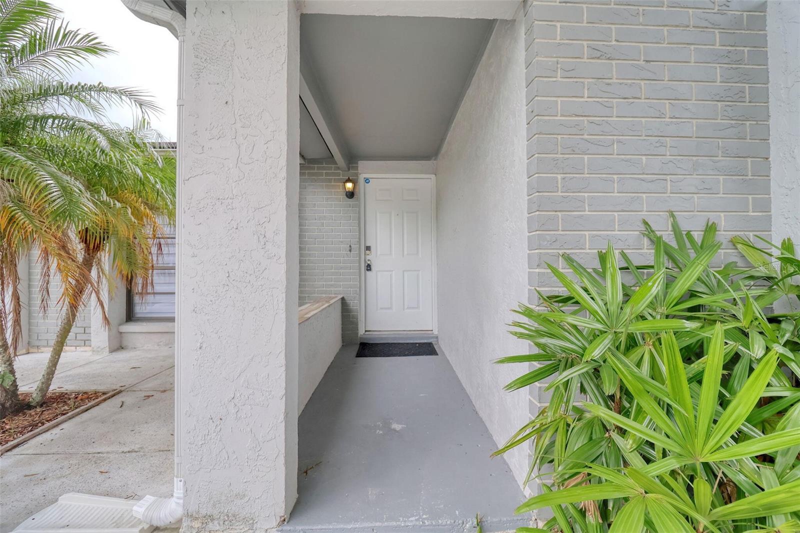 Image 5 of 39 For 9516 Woodborough Court