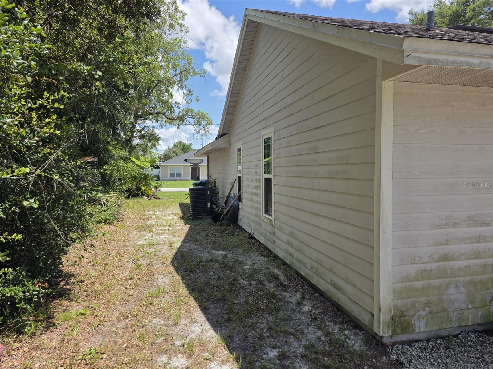 Image 10 of 54 For 2798 Beckwith Street
