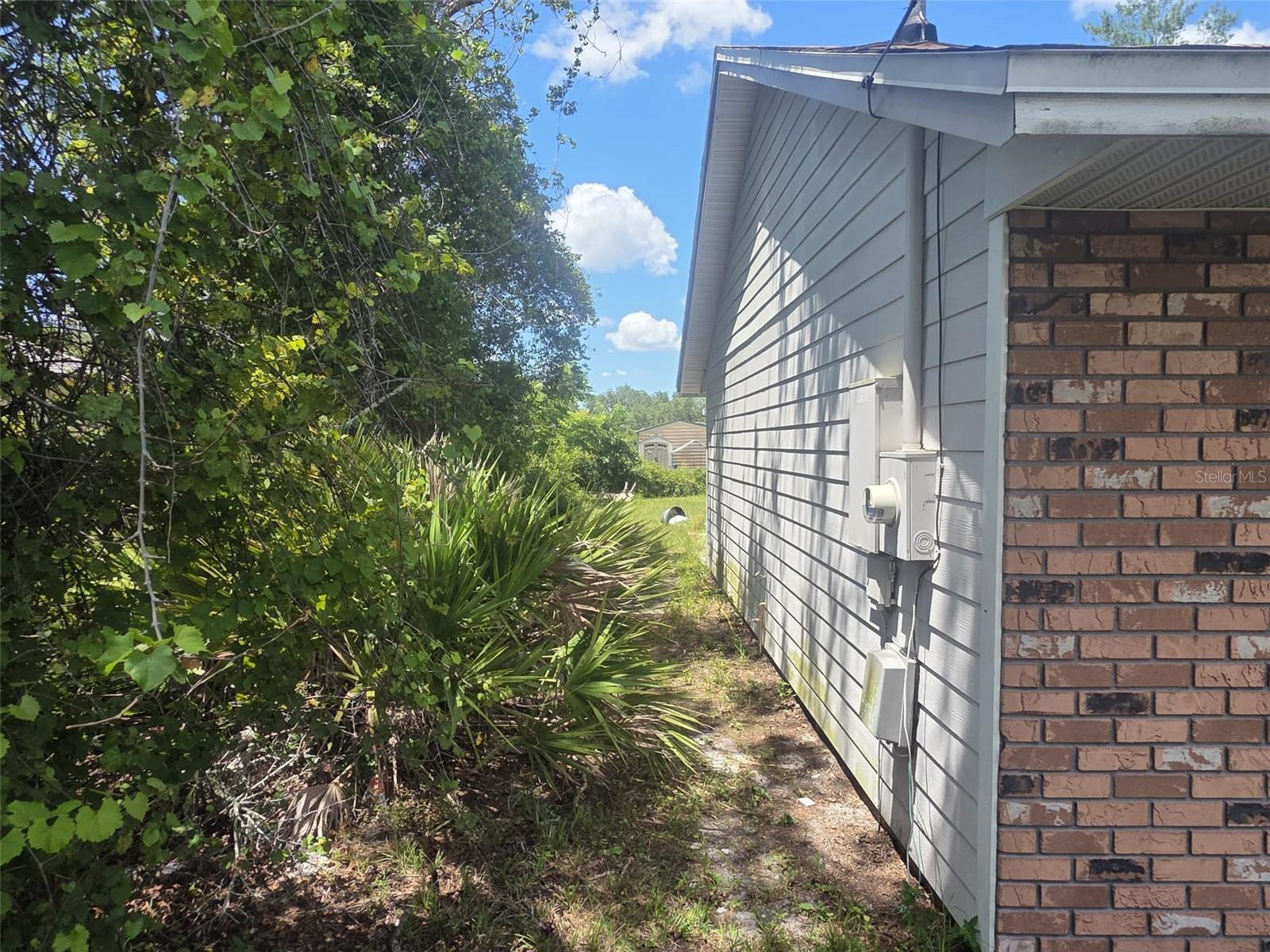 Image 7 of 54 For 2798 Beckwith Street