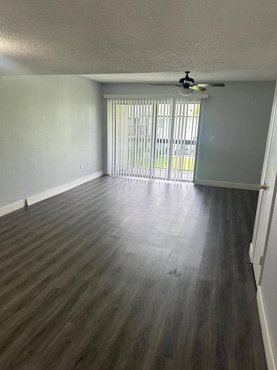Image 8 of 12 For 4117 Semoran Boulevard 13