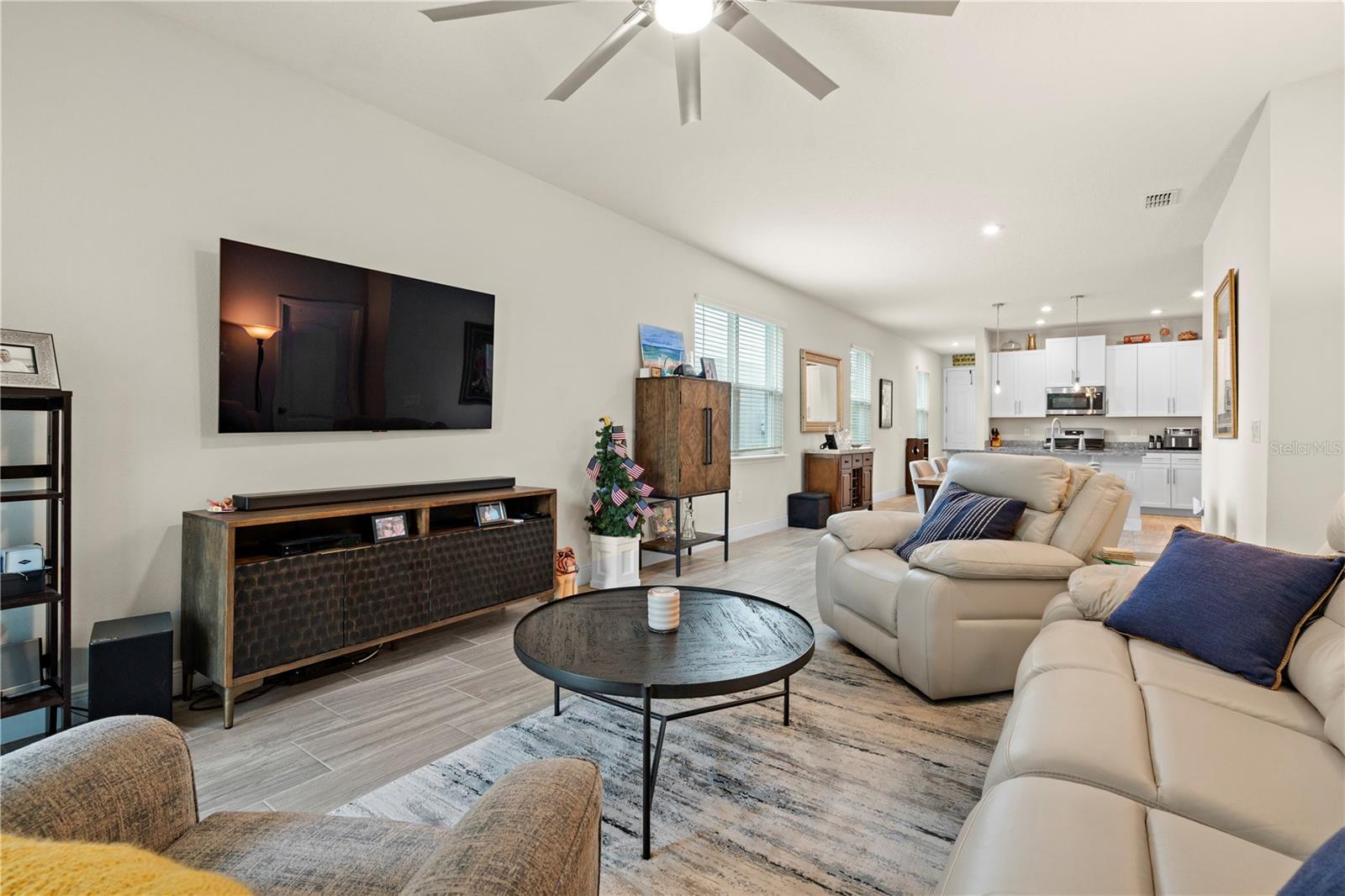 Image 10 of 51 For 1529 Chelsea Manor Circle