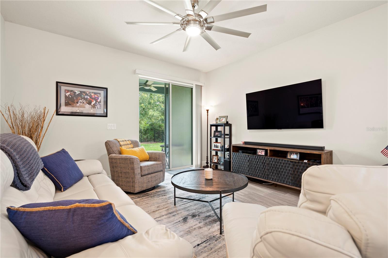 Image 11 of 51 For 1529 Chelsea Manor Circle