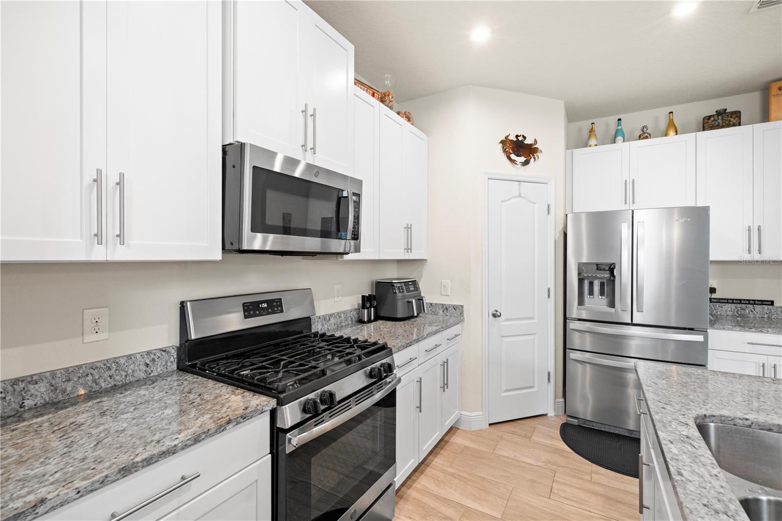 Image 23 of 51 For 1529 Chelsea Manor Circle