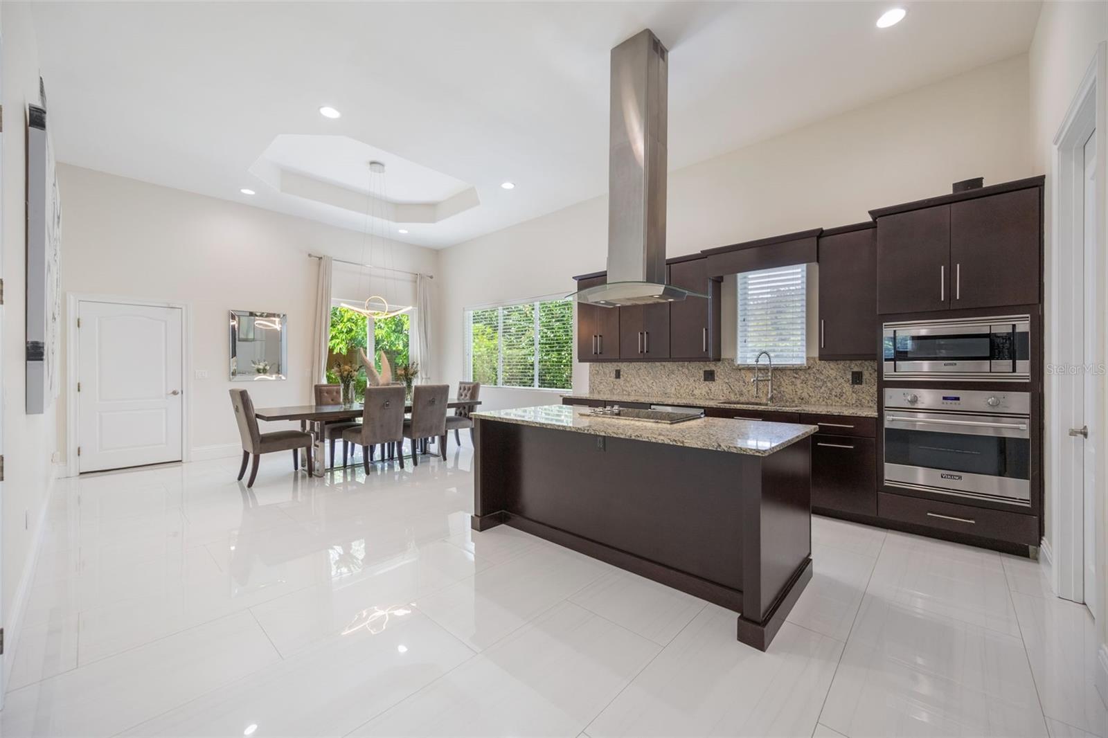 Image 10 of 43 For 800 Hamilton Place Court