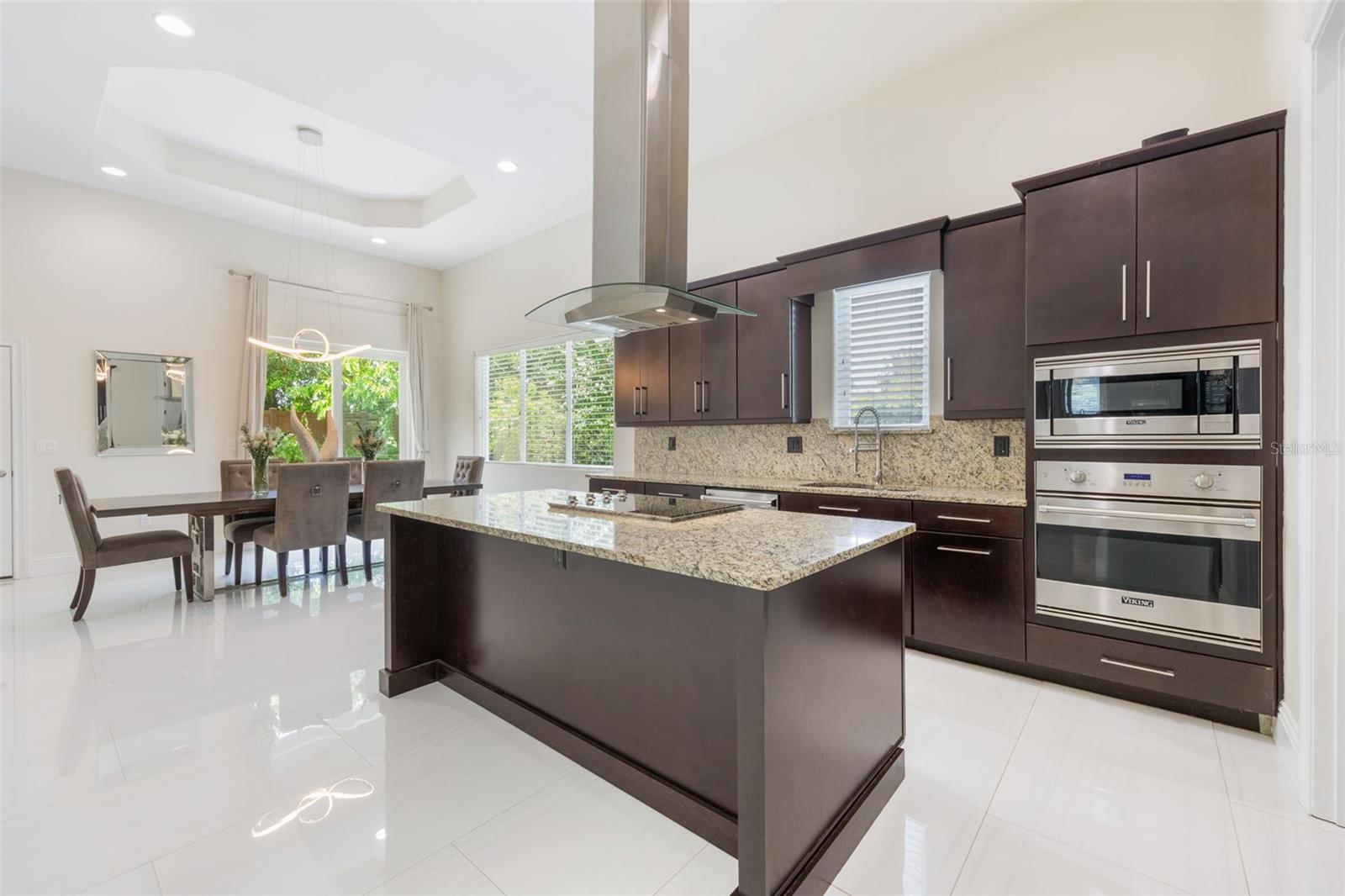 Image 13 of 43 For 800 Hamilton Place Court