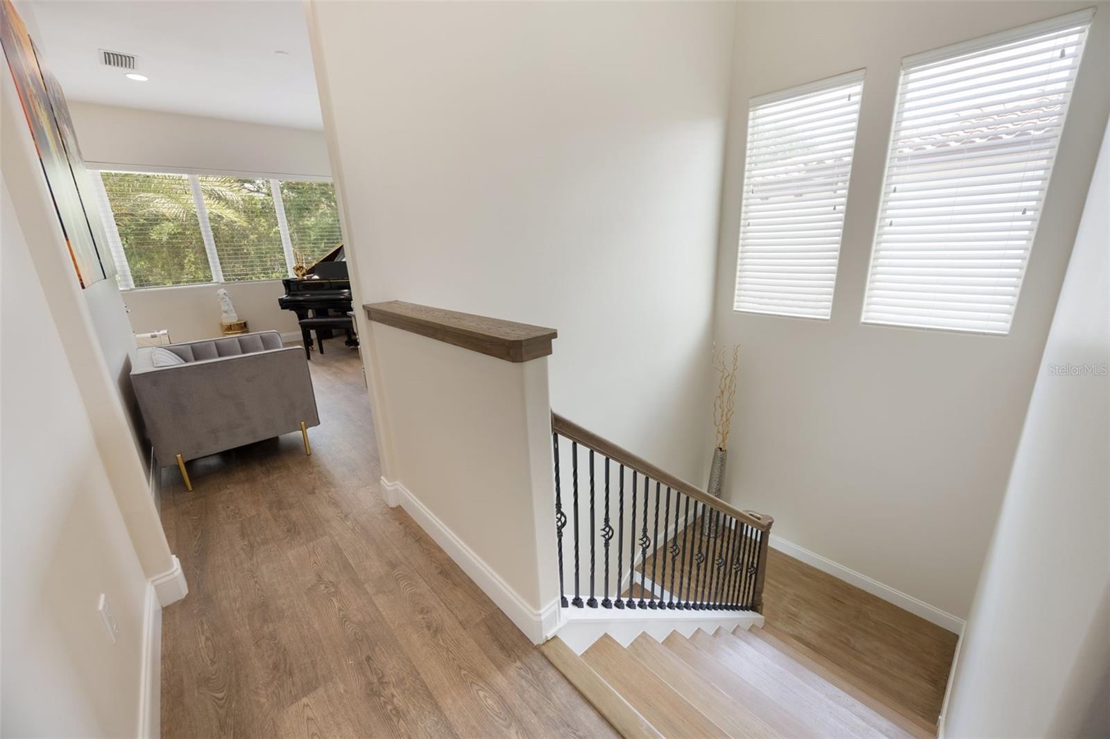 Image 18 of 43 For 800 Hamilton Place Court