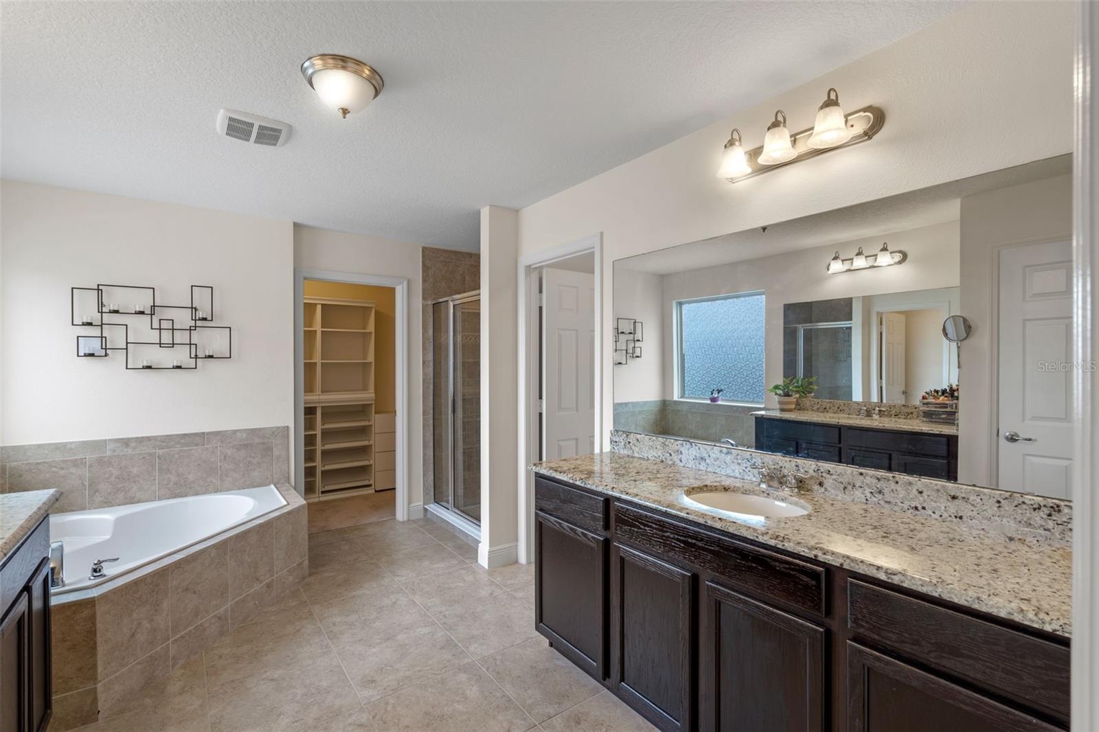 Image 12 of 42 For 9025 Horizon Pointe Trail