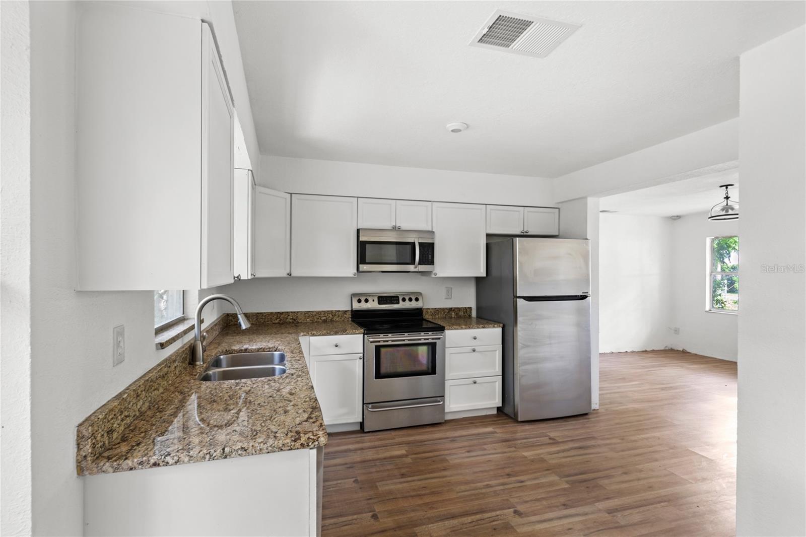 Image 8 of 22 For 3115 Avenue U Nw