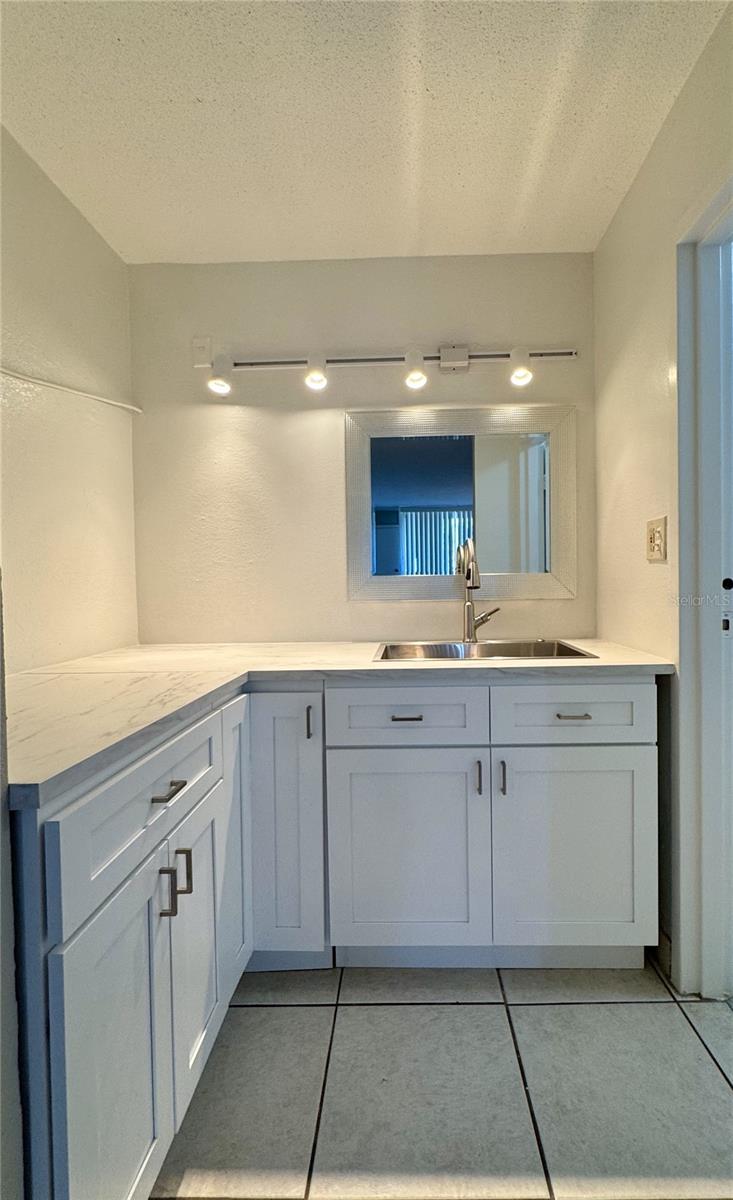 Image 3 of 16 For 7900 Orange Blossom Trail 2084