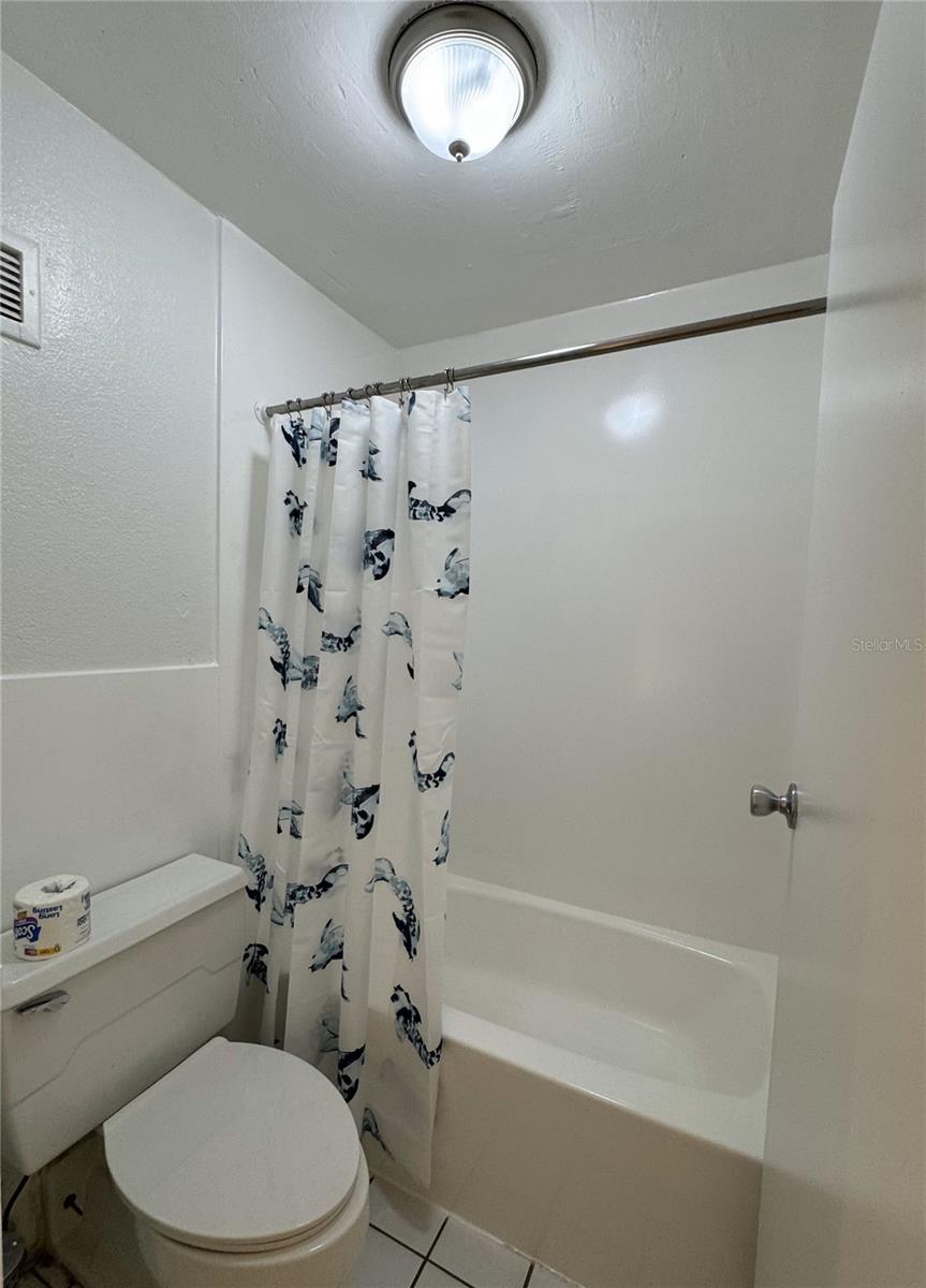 Image 7 of 16 For 7900 Orange Blossom Trail 2084