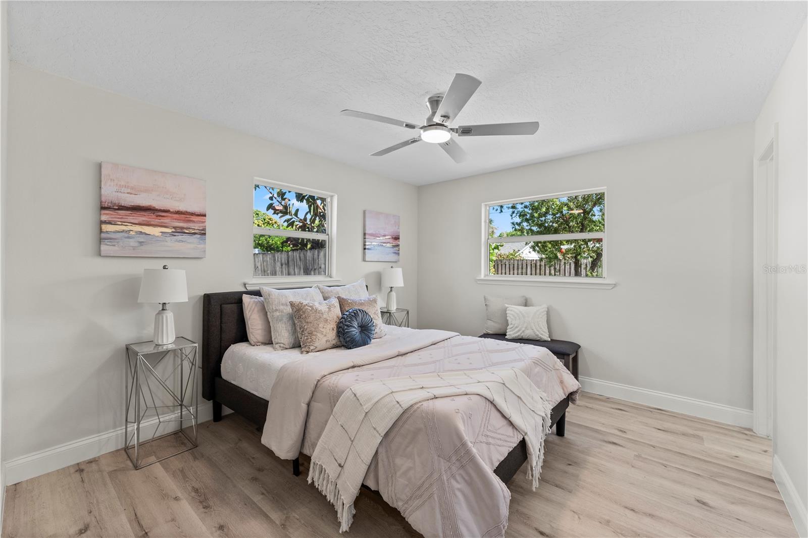 Image 11 of 22 For 2075 Abalone Avenue