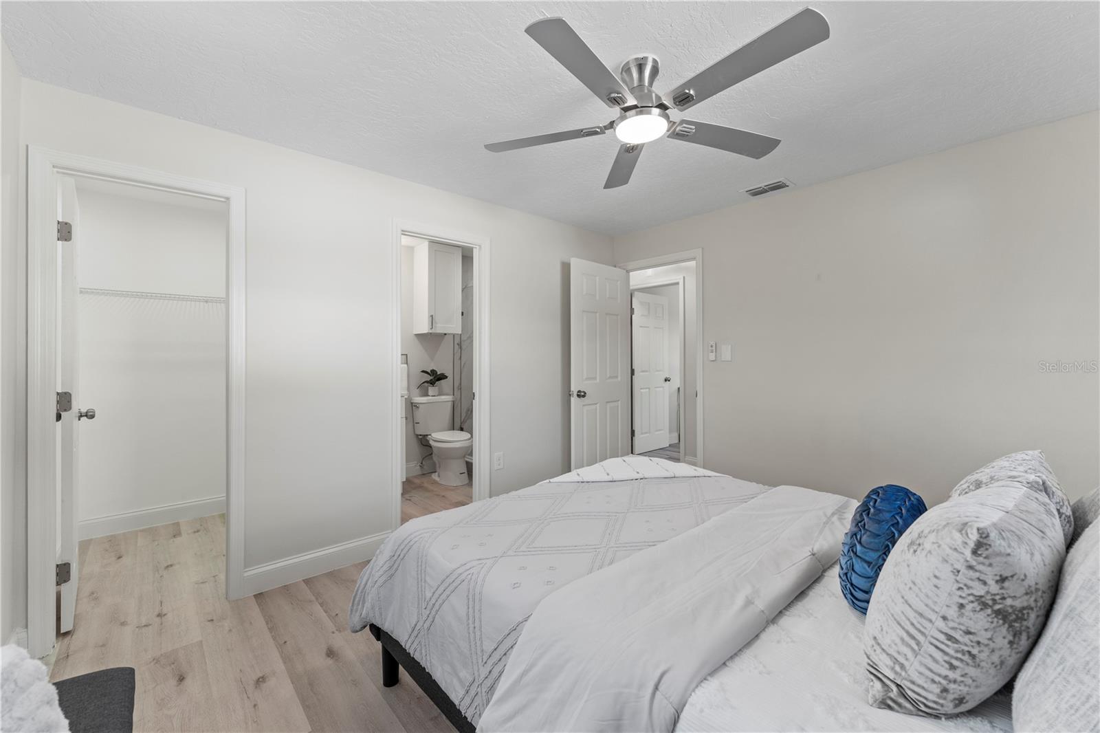Image 12 of 22 For 2075 Abalone Avenue