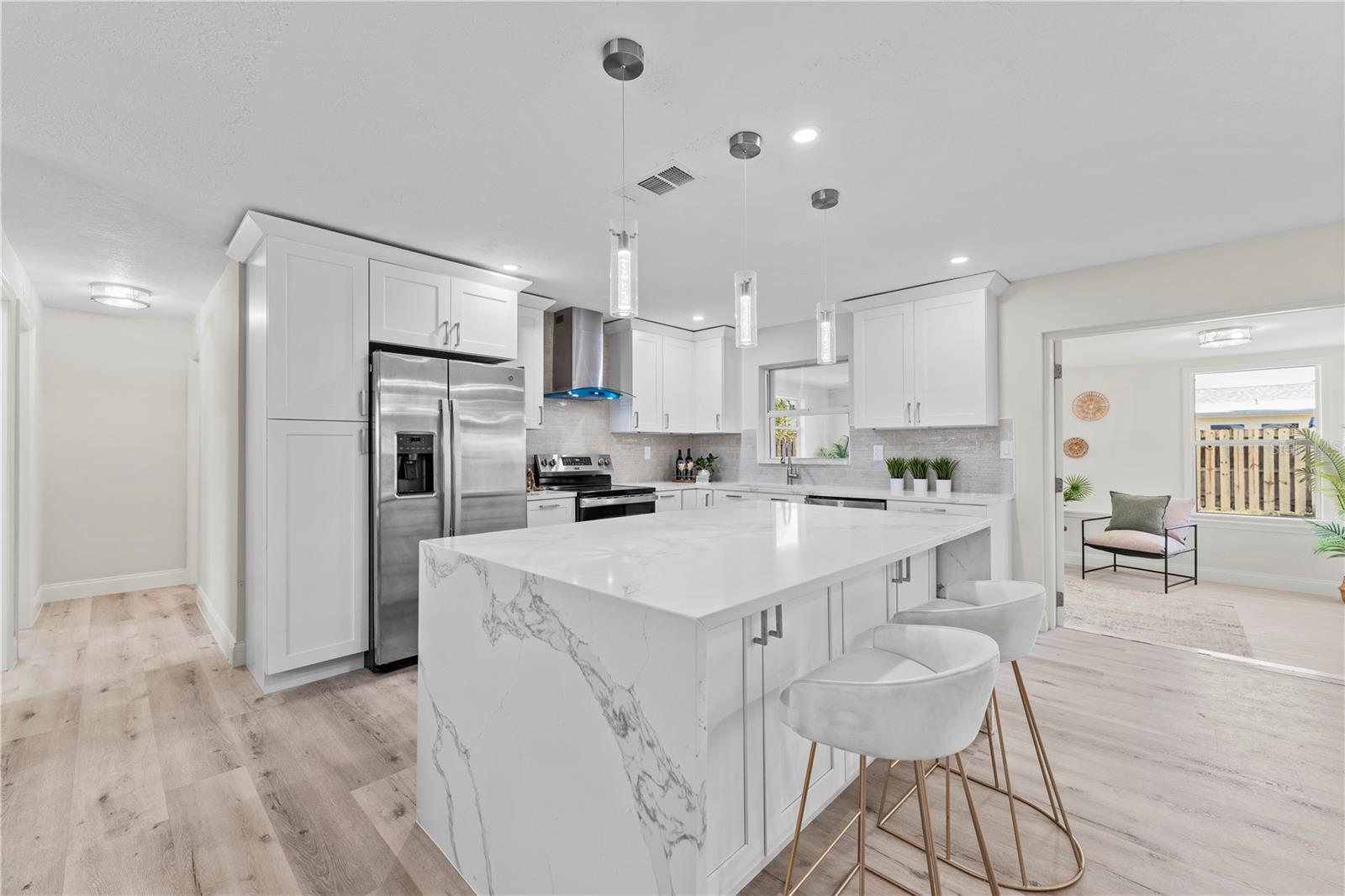 Image 2 of 22 For 2075 Abalone Avenue