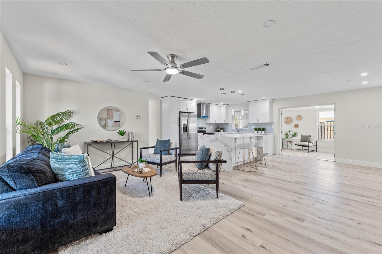 Image 5 of 22 For 2075 Abalone Avenue