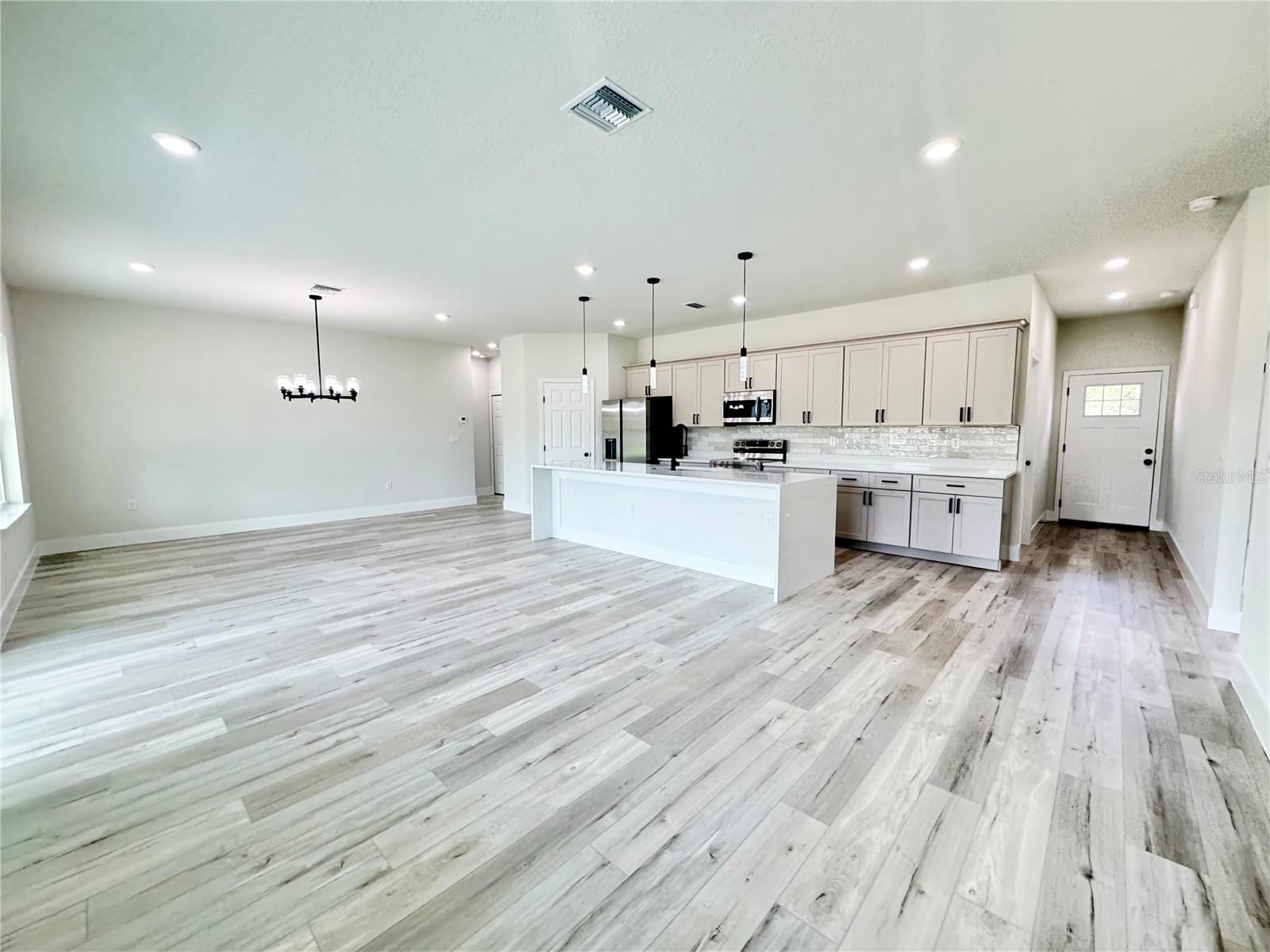Image 24 of 60 For 308 Franzing Street Sw