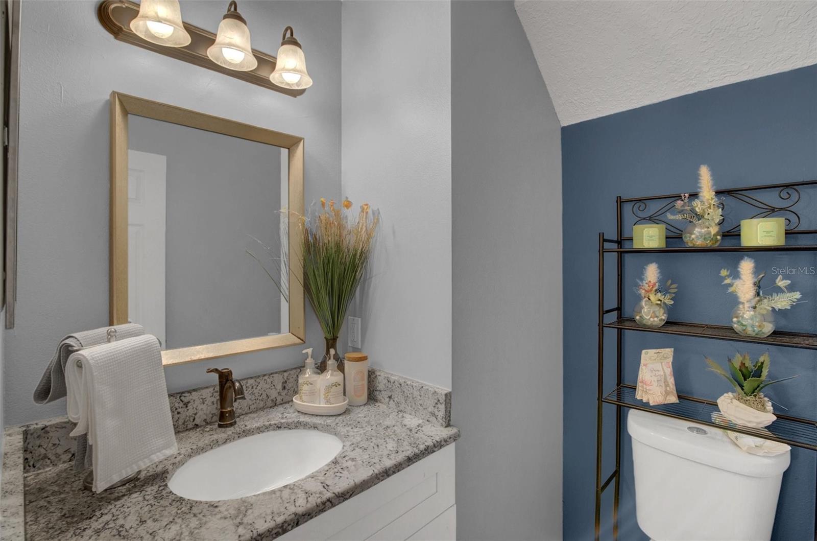 Image 13 of 54 For 503 Portland Circle