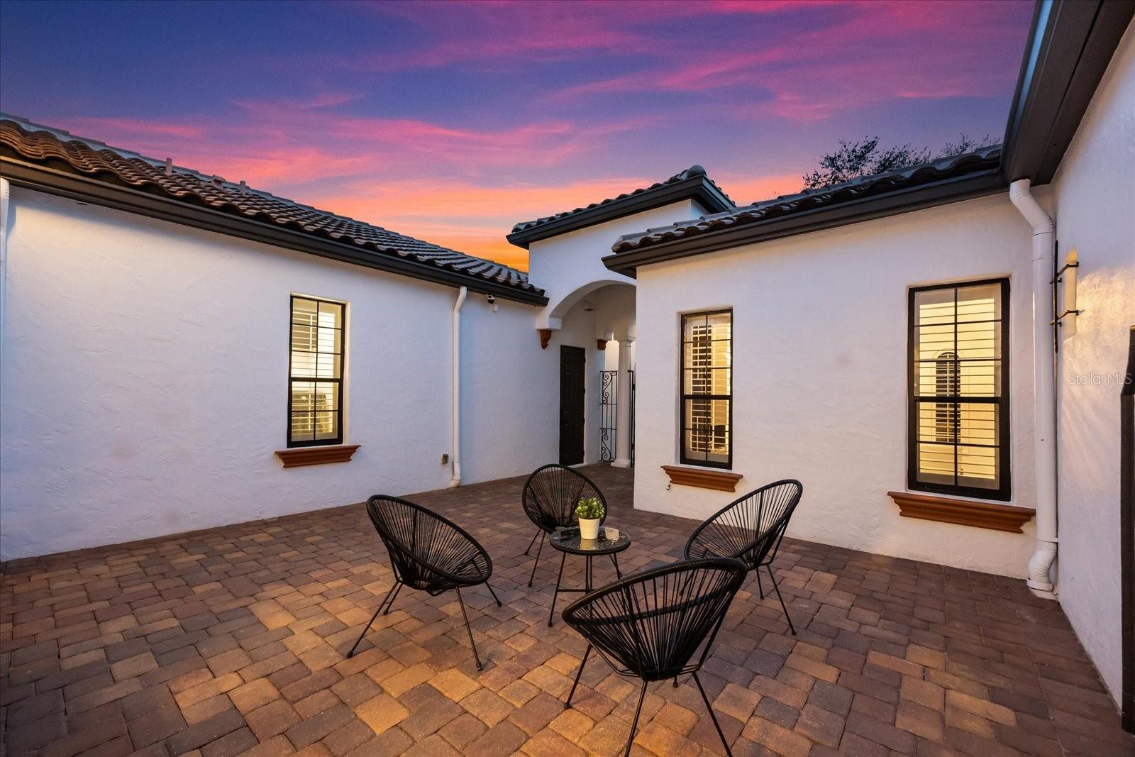 Image 12 of 86 For 7733 Pointe Venezia Drive