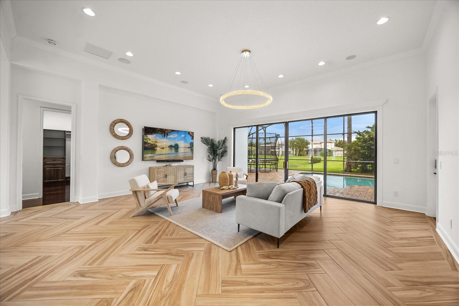 Image 17 of 86 For 7733 Pointe Venezia Drive