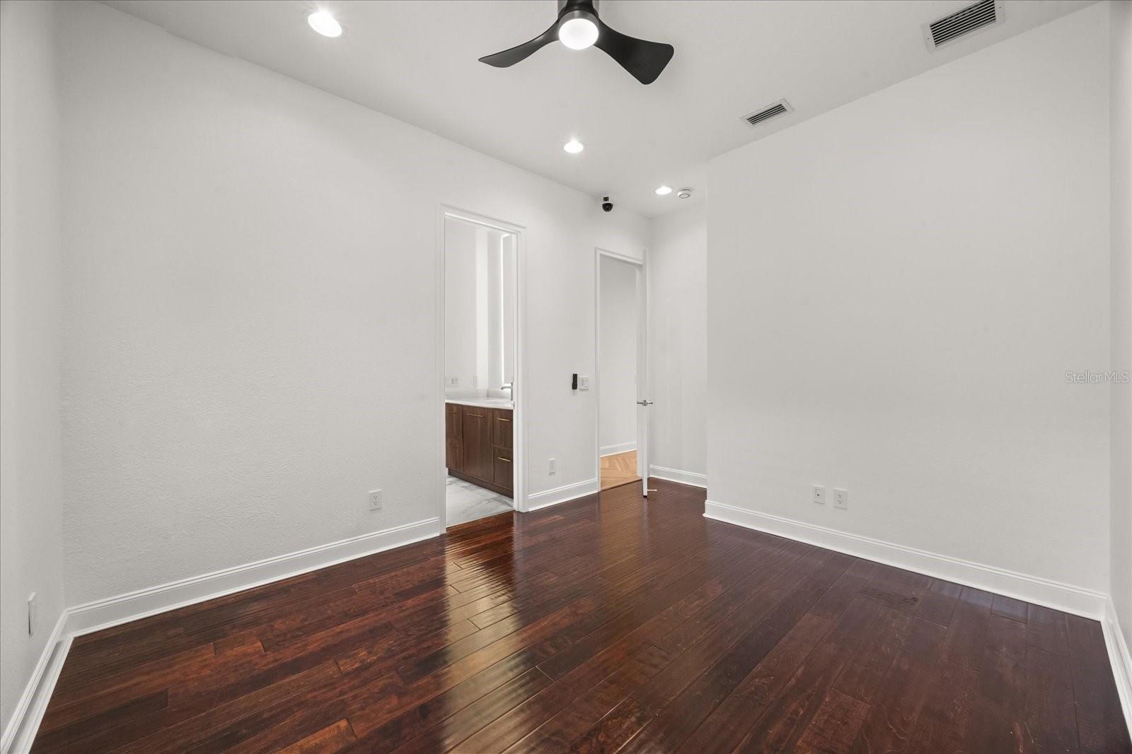 Image 61 of 86 For 7733 Pointe Venezia Drive