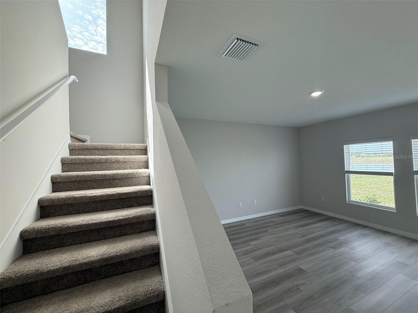 Image 19 of 33 For 37087 Sagemoor Drive