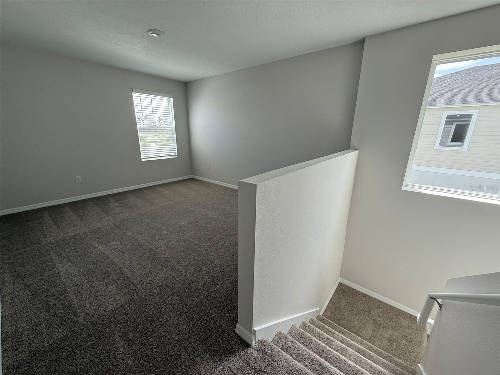 Image 21 of 33 For 37087 Sagemoor Drive