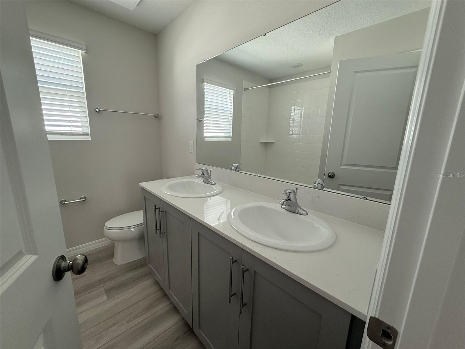 Image 31 of 33 For 37087 Sagemoor Drive