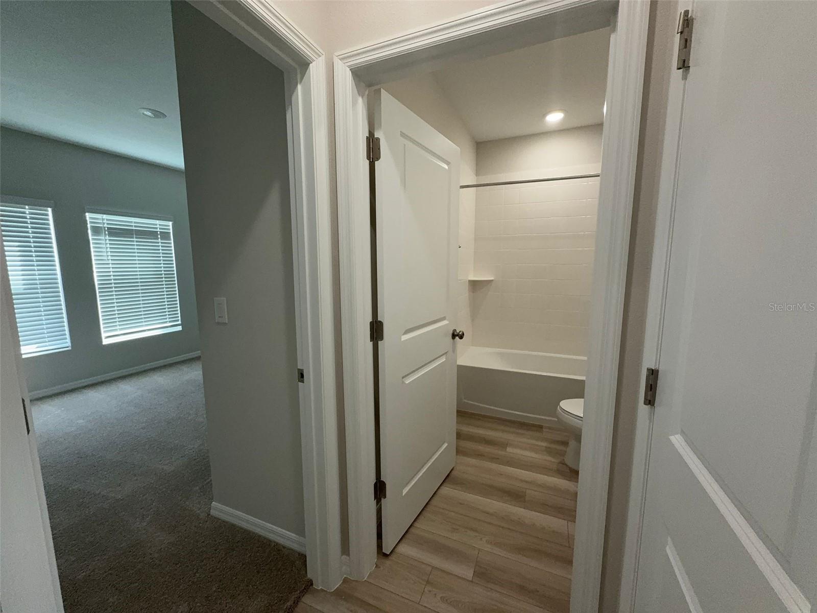 Image 6 of 33 For 37087 Sagemoor Drive