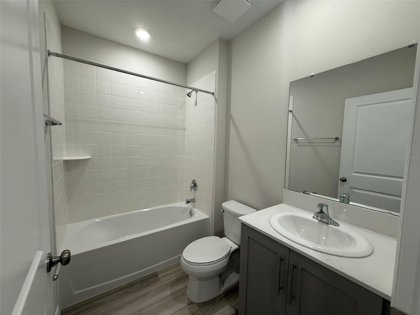 Image 7 of 33 For 37087 Sagemoor Drive
