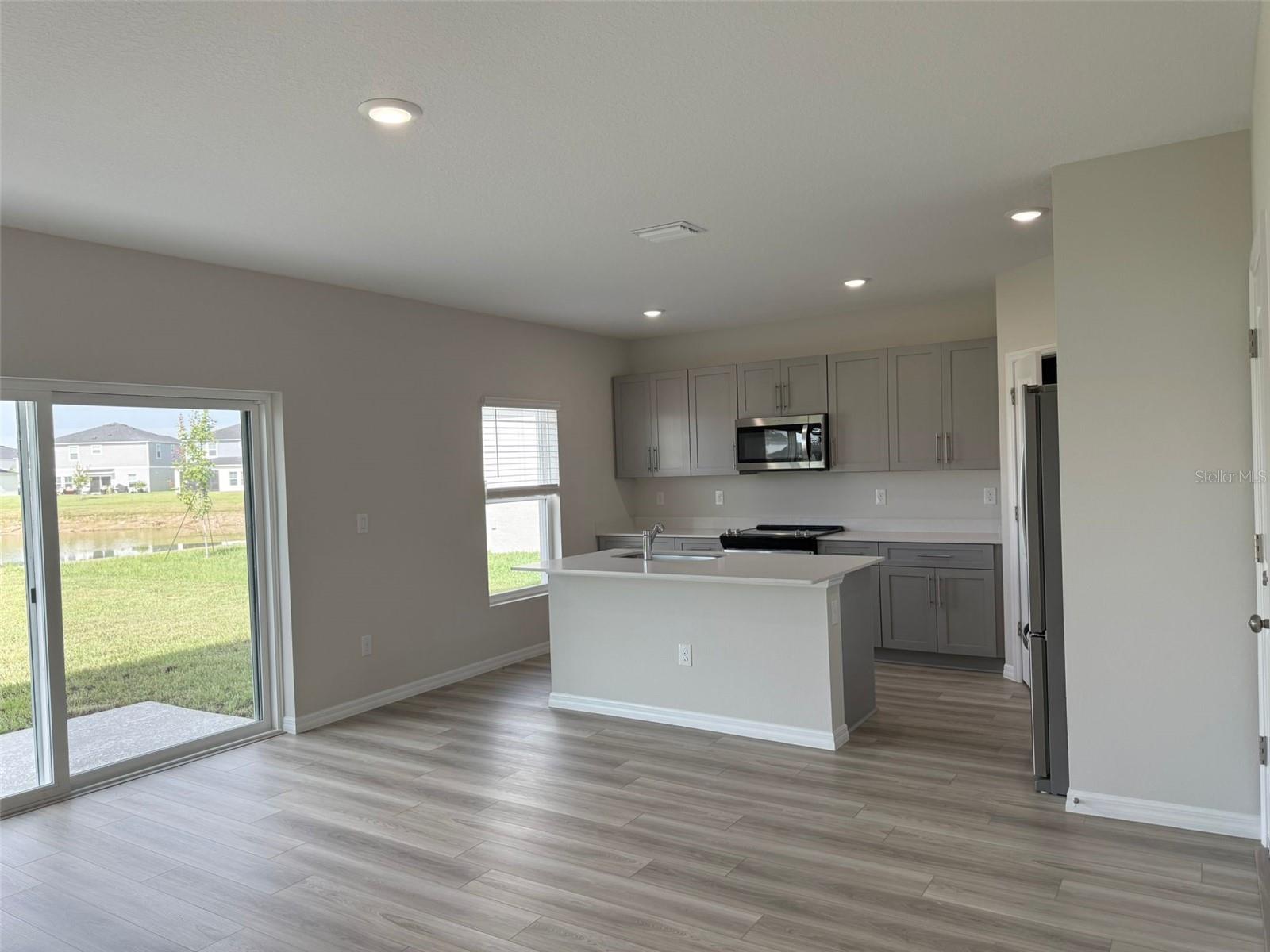 Image 9 of 33 For 37087 Sagemoor Drive