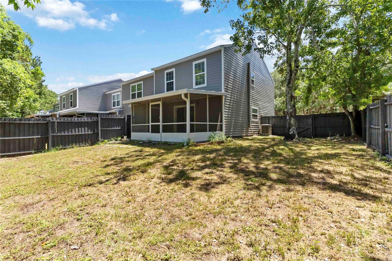 Image 27 of 28 For 4447 Brook Hollow Circle
