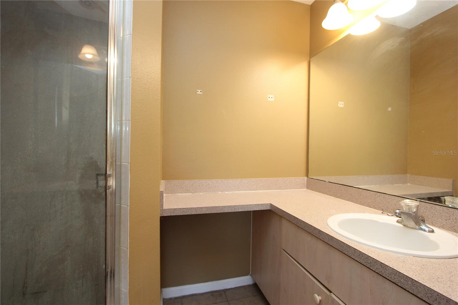 Image 16 of 19 For 1131 Pine Ridge Circle 1