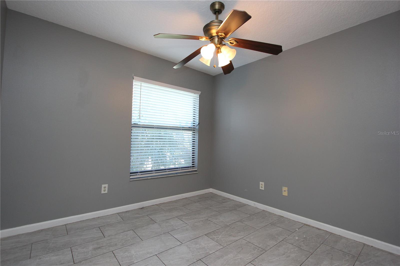 Image 17 of 19 For 1131 Pine Ridge Circle 1
